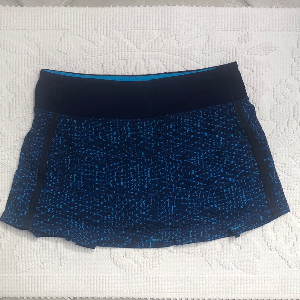 EUC LULULEMON Tennis Skirt, Size 6